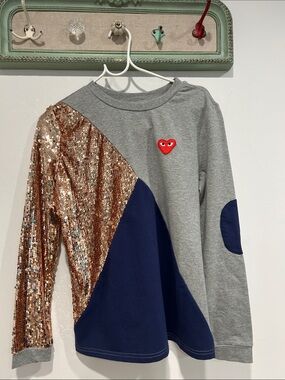 Gray Sweatshirt w/ Rose Gold Sequins Navy Panel & heart patch women’s XS sweater